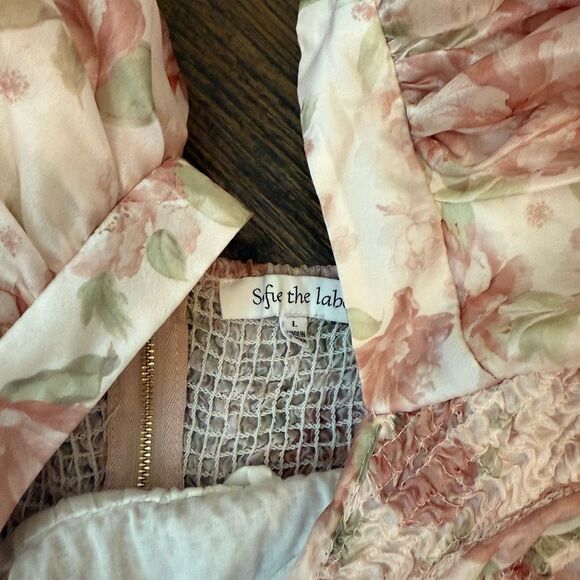 Sofie the Label Floral Smocked Mini Dress in Peach-jj6 - Picture 9 of 12